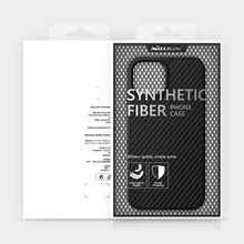 Заредете изображение във визуализатора на галерията – Nillkin Synthetic Fiber Carbon case cover for iPhone 13 mini black - TopMag

