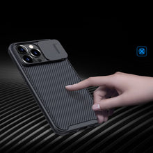 Заредете изображение във визуализатора на галерията – Nillkin CamShield Pro Case Armored Pouch Cover Camera Camera iPhone 13 Pro Black - TopMag

