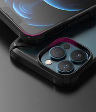 Заредете изображение във визуализатора на галерията – Ringke Fusion X durable PC Case with TPU Bumper for iPhone 13 Pro Max black (FX555E55) - TopMag

