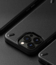 Заредете изображение във визуализатора на галерията – Ringke Onyx Durable TPU Case Cover for iPhone 13 Pro Max black (N556E55) - TopMag
