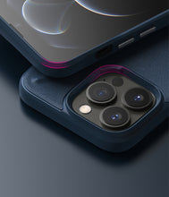 Заредете изображение във визуализатора на галерията – Ringke Onyx Durable TPU Case Cover for iPhone 13 Pro Max navy blue (N556E63) - TopMag

