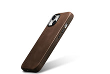 Заредете изображение във визуализатора на галерията – MagSafe-compatible leather case for iPhone 15 Plus iCarer Oil Wax Premium Leather - brown
