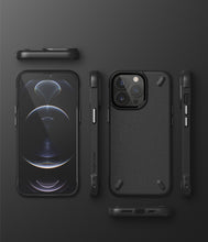 Заредете изображение във визуализатора на галерията – Ringke Onyx Durable TPU Case Cover for iPhone 13 Pro black (N551E55) - TopMag
