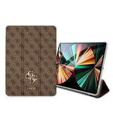 Заредете изображение във визуализатора на галерията – Guess GUIC12G4GFBR iPad 12,9" 2021 Book Cover brąz/brown 4G Collection - TopMag
