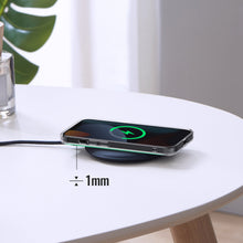 Заредете изображение във визуализатора на галерията – Ugreen Protective Magnetic Case Magnetic Gel Case for iPhone 13 transparent (MagSafe compatible) (90131) - TopMag
