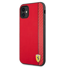 Заредете изображение във визуализатора на галерията – Ferrari FESAXHCN61RE iPhone 11 6,1&quot; / Xr czerwony/red hardcase On Track Carbon Stripe - TopMag
