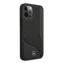 Заредете изображение във визуализатора на галерията – Mercedes MEHCP12MCDOBK iPhone 12/12 Pro 6,1" czarny/black hardcase Leather Perforated Area - TopMag
