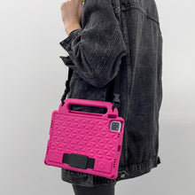 Заредете изображение във визуализатора на галерията – Diamond Tablet Case Armored Soft Case for Samsung Galaxy Tab S7 11 &#39;&#39; with a holder for a pink stylus - TopMag
