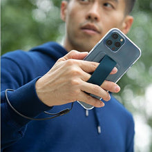 Заредете изображение във визуализатора на галерията – UNIQ etui Heldro iPhone 12 Pro Max 6,7" przezroczysty/clear Antimicrobial - TopMag
