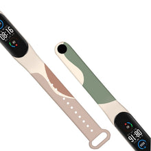 Заредете изображение във визуализатора на галерията – Strap Moro Wristband for Xiaomi Mi Band 6 / Mi Band 5 Silicone Strap Camo Watch Bracelet (4) - TopMag
