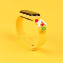 Заредете изображение във визуализатора на галерията – Strap Xmas Wristband for Xiaomi Mi Band 6 / Mi Band 5 Christmas Silicone Strap Bracelet Yellow (house) - TopMag
