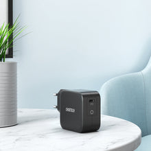 Заредете изображение във визуализатора на галерията – Choetech travel wall charger GaN USB Type C 60W Power Delivery + USB Type C - USB Type C cable 1,8m black (Q6006) - TopMag
