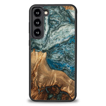 Заредете изображение във визуализатора на галерията – Wood and resin case for Samsung Galaxy S23 Plus Bewood Unique Planet Earth - blue-green
