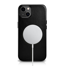 Заредете изображение във визуализатора на галерията – iCarer Leather Oil Wax case covered with natural leather for iPhone 13 black (MagSafe compatible) (WMI1302-BK) - TopMag
