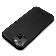 Заредете изображение във визуализатора на галерията – iCarer Leather Oil Wax case covered with natural leather for iPhone 13 black (MagSafe compatible) (WMI1302-BK) - TopMag
