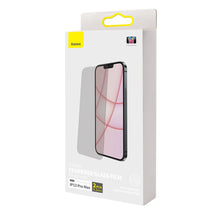 Заредете изображение във визуализатора на галерията – Baseus 0,3mm Anti Spy Glass tempered glass iPhone 13 Pro Max privacy filter (SGBL020802) (case friendly) - TopMag
