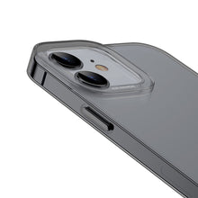 Заредете изображение във визуализатора на галерията – Baseus Simple Series Case transparent gel case iPhone 13 black (ARAJ000301) - TopMag
