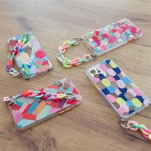 Заредете изображение във визуализатора на галерията – Color Chain Case gel flexible elastic case cover with a chain pendant for iPhone 13 multicolour (4) - TopMag
