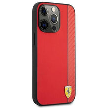Заредете изображение във визуализатора на галерията – Ferrari FESAXHCP13XRE iPhone 13 Pro Max 6,7" czerwony/red hardcase On Track Carbon Stripe - TopMag
