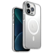 Заредете изображение във визуализатора на галерията – Uniq case Calio iPhone 15 Pro 6.1" Magclick Charging transparent/transparent
