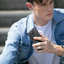 Заредете изображение във визуализатора на галерията – UNIQ etui Air Fender iPhone 13 Pro / 13 6,1" nude transparent - TopMag
