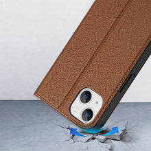 Заредете изображение във визуализатора на галерията – Dux Ducis Skin X2 case for iPhone 14 Plus case with magnetic flap brown
