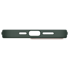 Заредете изображение във визуализатора на галерията – Spigen CYRILL KAJUK MAG MAGSAFE IPHONE 15 PRO FOREST GREEN
