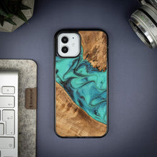 Заредете изображение във визуализатора на галерията – Bewood Unique Turquoise iPhone 12/12 Pro Wood and Resin Case - Turquoise Black
