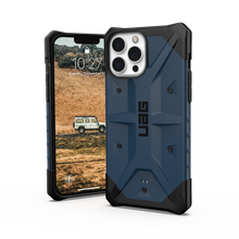 Заредете изображение във визуализатора на галерията – UAG Pathfinder - Protective Case for iPhone 13 Pro (Mallard) [go]
