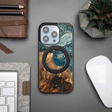 Заредете изображение във визуализатора на галерията – Wood and Resin Case for iPhone 14 Pro MagSafe Bewood Unique Planet Earth - Blue-Green
