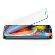 Заредете изображение във визуализатора на галерията – TEMPERED GLASS Spigen GLAS.TR SLIM IPHONE 13/13 PRO / 14 - TopMag

