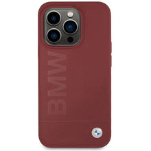 Заредете изображение във визуализатора на галерията – BMW Silicone Big Logo MagSafe case for iPhone 15 Pro - red
