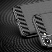 Заредете изображение във визуализатора на галерията – Carbon Case Flexible TPU Cover for Samsung Galaxy S22 + (S22 Plus) black - TopMag
