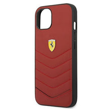 Заредете изображение във визуализатора на галерията – Ferrari FEHCP13SRQUR iPhone 13 mini 5,4" czerwony/red hardcase Off Track Quilted - TopMag
