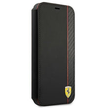 Заредете изображение във визуализатора на галерията – Ferrari FESAXFLBKP13XBK iPhone 13 Pro Max 6,7" czarny/black book On Track Carbon Stripe - TopMag
