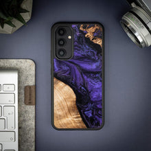 Заредете изображение във визуализатора на галерията – Wood and Resin Case for Samsung Galaxy A54 5G Bewood Unique Violet - Purple Black
