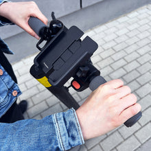 Заредете изображение във визуализатора на галерията – Wozinsky metal bicycle phone holder, scooters black (WBHBK3) - TopMag
