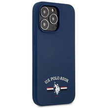 Заредете изображение във визуализатора на галерията – US Polo USHCP13XSFGV iPhone 13 Pro Max 6,7" granatowy/navy Silicone Collection - TopMag
