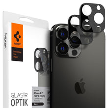 Заредете изображение във визуализатора на галерията – OSŁONA APARATU SPIGEN OPTIK.TR CAMERA PROTECTOR 2-PACK IPHONE 13 PRO / 13 PRO MAX BLACK - TopMag

