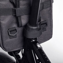 Заредете изображение във визуализатора на галерията – Wozinsky bicycle bag for handlebars - gray
