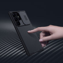 Заредете изображение във визуализатора на галерията – Nillkin CamShield Pro Case for Samsung Galaxy S23 Ultra cover with camera cover black
