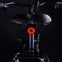 Заредете изображение във визуализатора на галерията – Wozinsky WRBLB3 USB-C LED rear bicycle light red light STOP sensor - black
