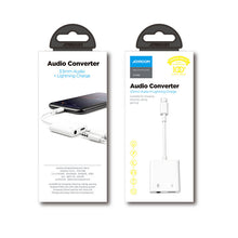 Заредете изображение във визуализатора на галерията – Joyroom universal Lightning adapter - 3.5mm mini jack with charging port white (S-Y105) - TopMag
