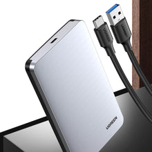 Заредете изображение във визуализатора на галерията – Ugreen pocket enclosure for 2.5 '' SATA 3.0 6Gbps hard disk gray + cable USB - USB Type C 0.5m (CM300) - TopMag

