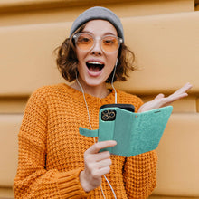 Заредете изображение във визуализатора на галерията – Forcell mezzo book case for iphone 14 pro max ( 6.7 ) mandala green - TopMag
