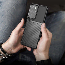 Заредете изображение във визуализатора на галерията – Thunder Case flexible armored cover for Samsung Galaxy S22 Ultra black - TopMag
