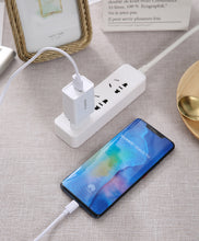 Заредете изображение във визуализатора на галерията – Foneng Wall charger K300 - USB - 3A white
