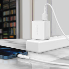 Заредете изображение във визуализатора на галерията – Acefast cable MFI USB - Lightning 1.2m, 2.4A green (C2-02 oliver green) - TopMag
