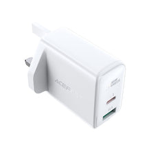Заредете изображение във визуализатора на галерията – Acefast USB / USB Fast Charger Type C 32W Power Delivery UK plug white (A8 UK white) - TopMag
