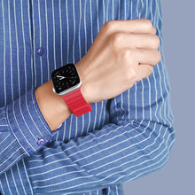 Заредете изображение във визуализатора на галерията – Dux Ducis Magnetic Strap Watch Strap 7/6/5/4/3/2 / SE (41/40 / 38mm) Magnetic Band Red (Chain Version) - TopMag
